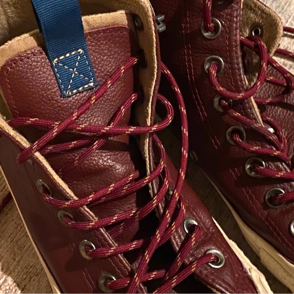 Converse burgundy leather high tops - Picture 9 of 13